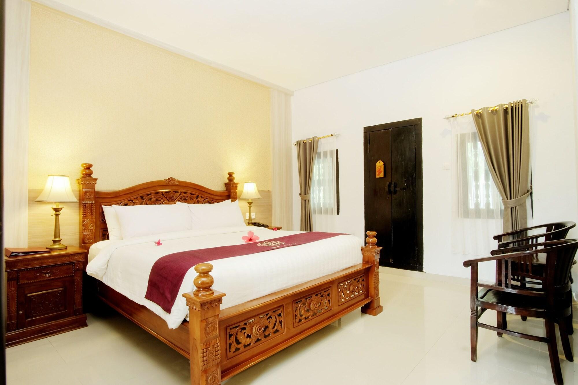 Puri Saron Senggigi Hotel Exterior photo