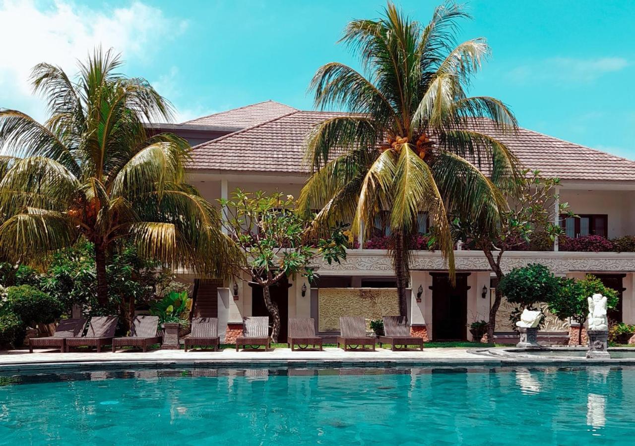 Puri Saron Senggigi Hotel Exterior photo