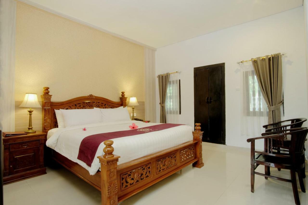 Puri Saron Senggigi Hotel Exterior photo