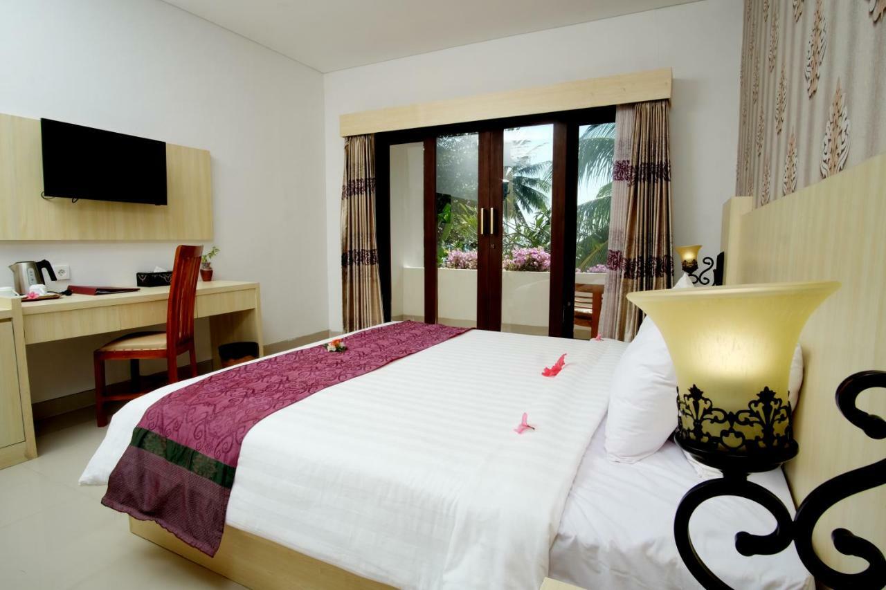 Puri Saron Senggigi Hotel Exterior photo